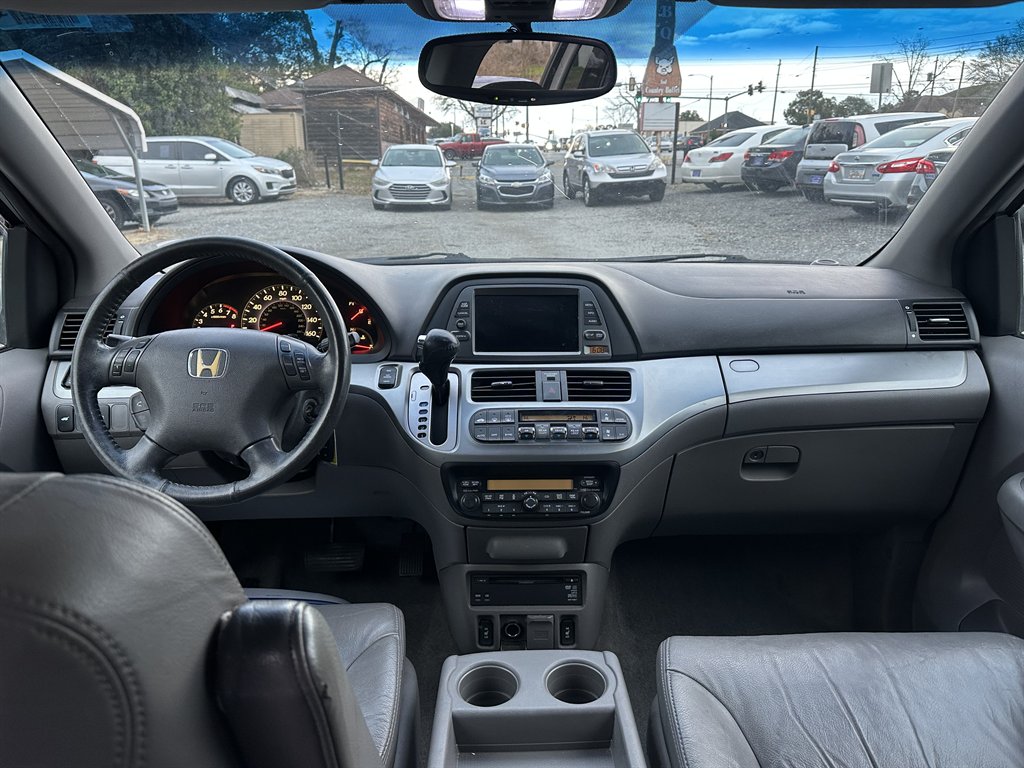 2010 Honda Odyssey - $9,995
