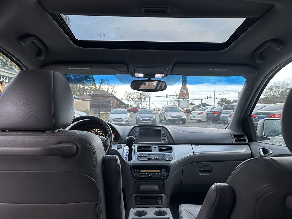 2010 Honda Odyssey - $9,995