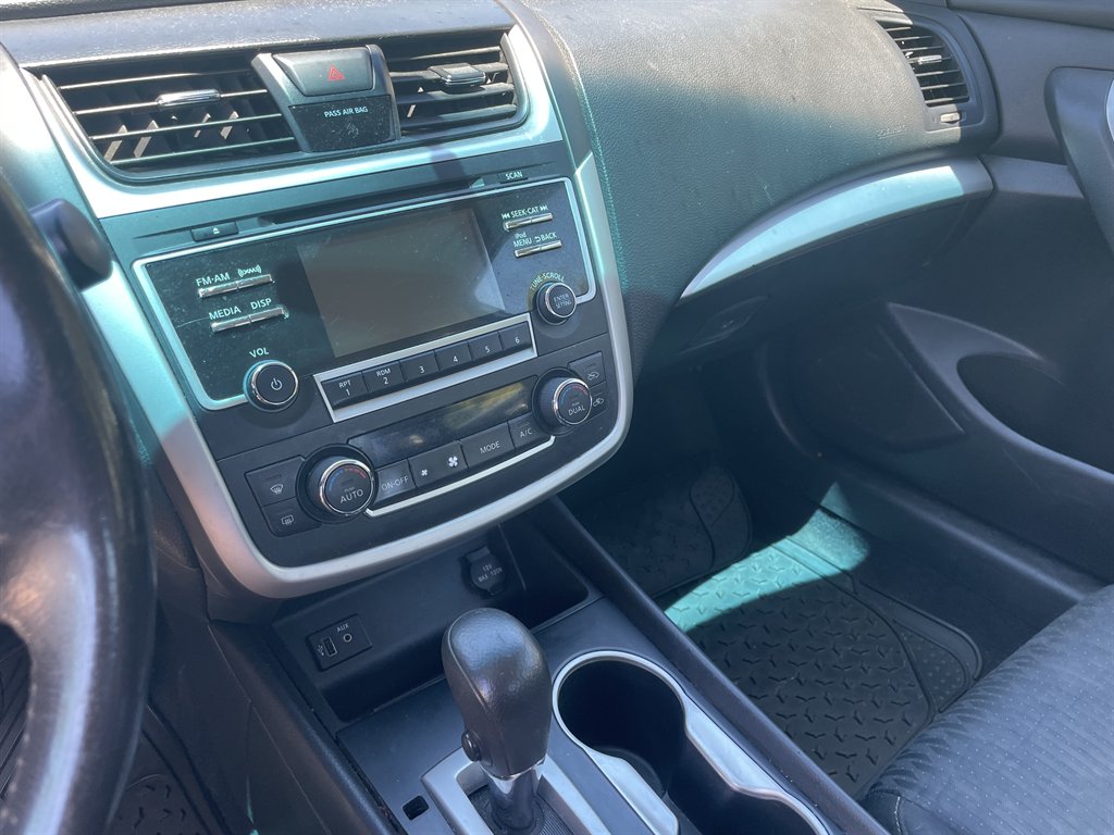 2017 Nissan Altima - $14,995