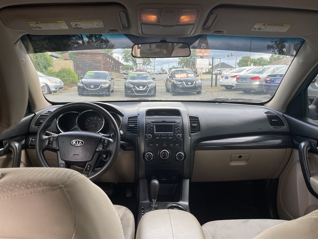 2013 Kia Sorento - $12,995