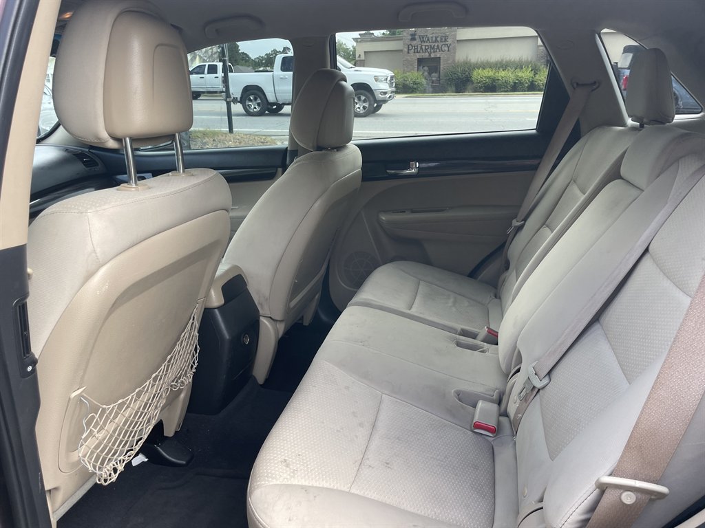 2013 Kia Sorento - $12,995