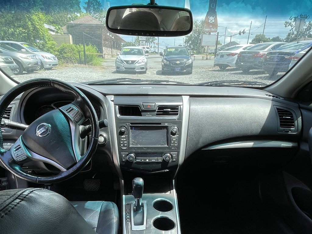 2013 Nissan Altima - $11,995