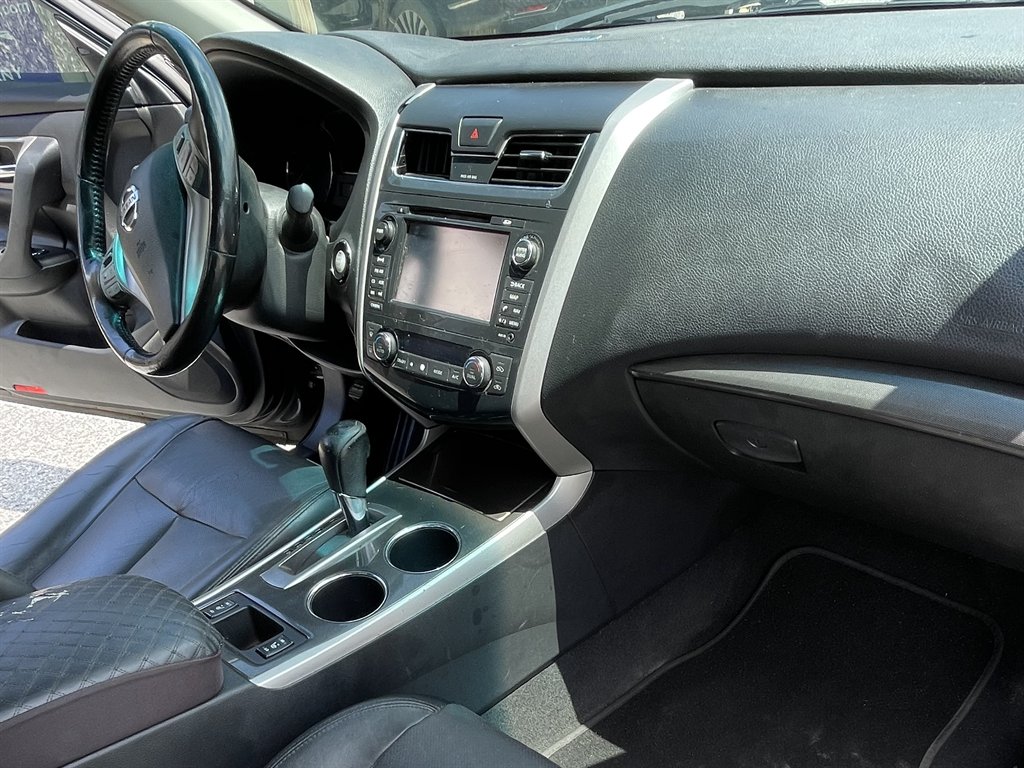 2013 Nissan Altima - $11,995