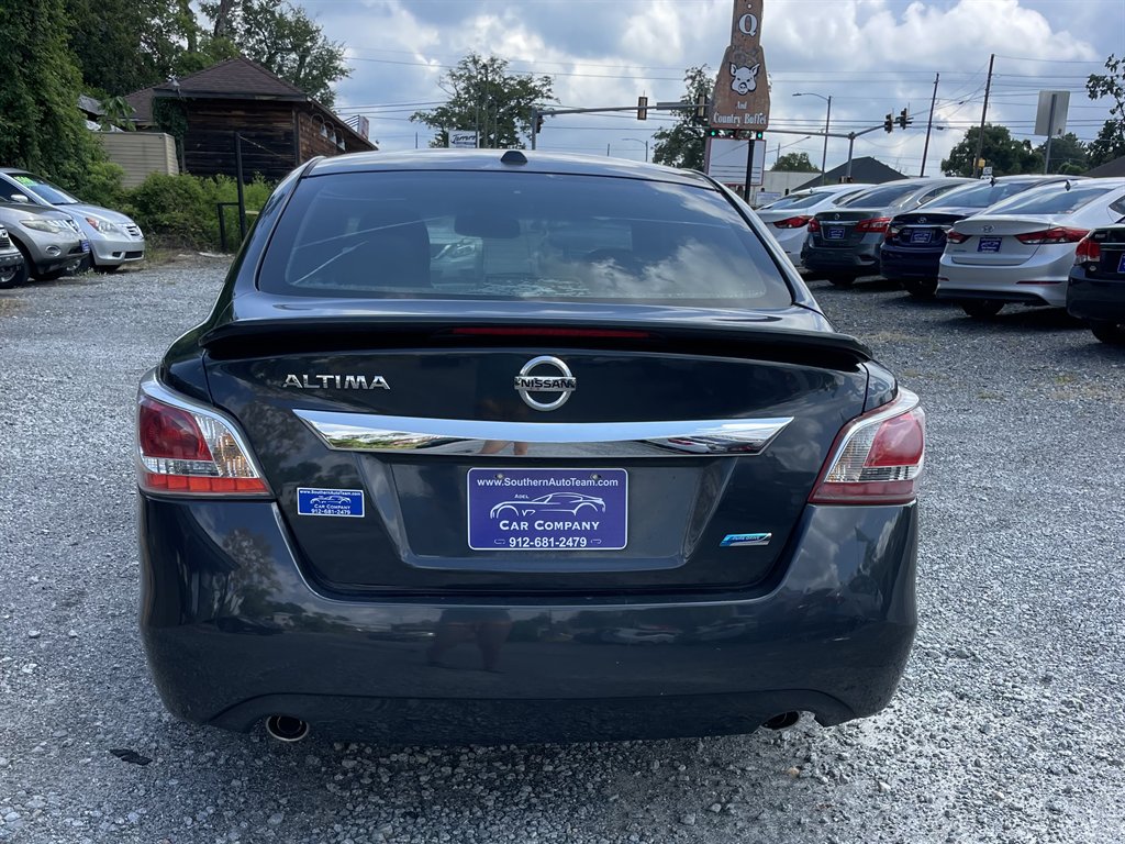 2013 Nissan Altima - $11,995