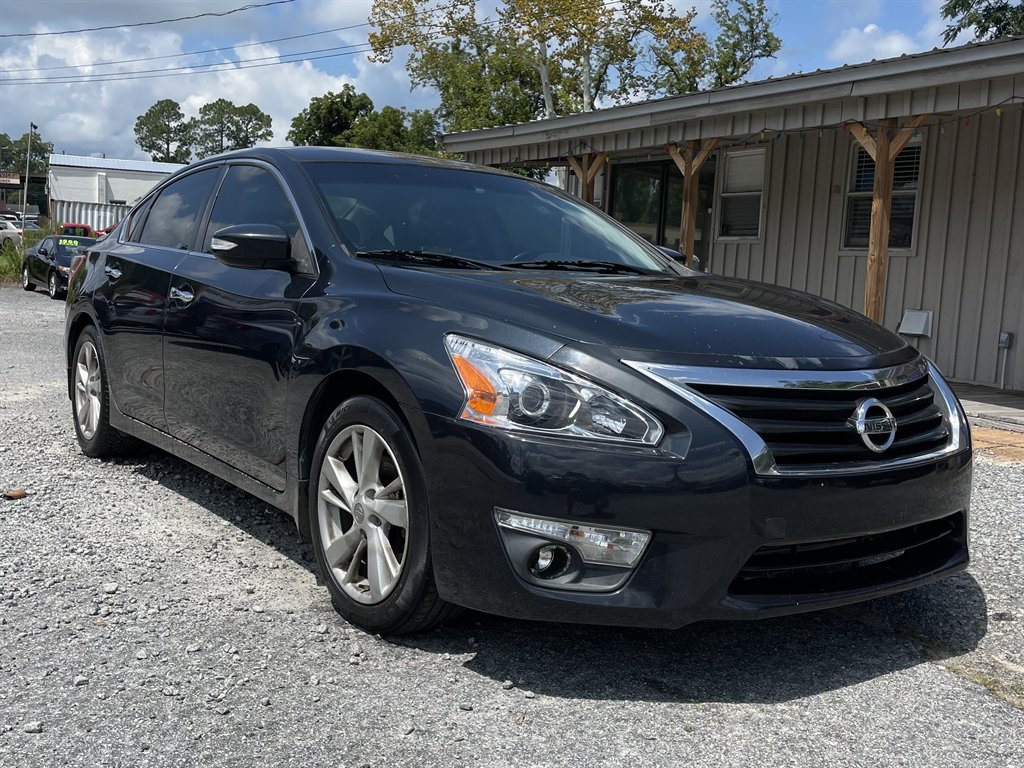 2013 Nissan Altima - $11,995