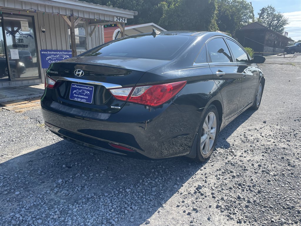 2013 Hyundai Sonata - $12,995