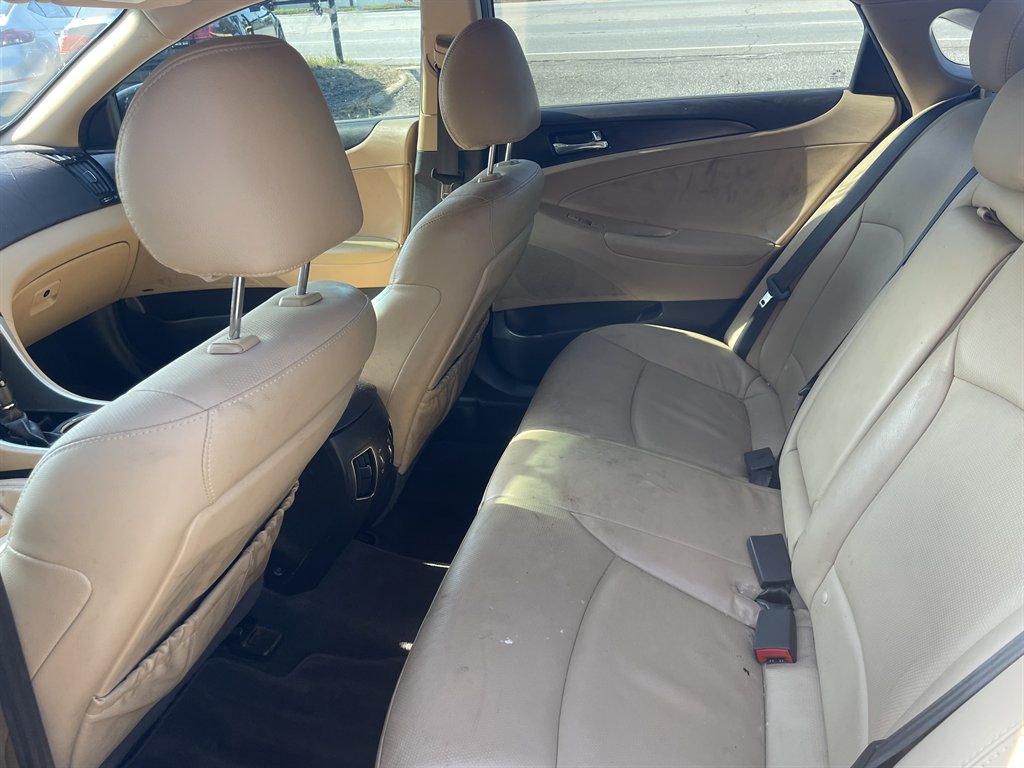 2013 Hyundai Sonata - $12,995