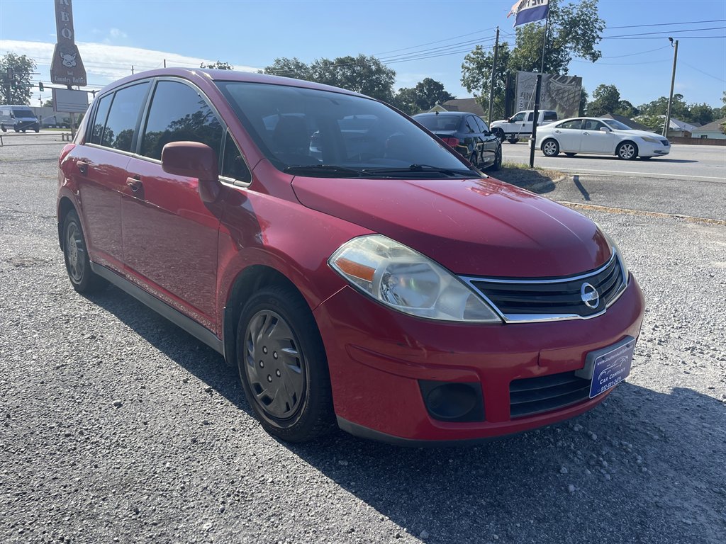 2010 Nissan Versa - $8,995