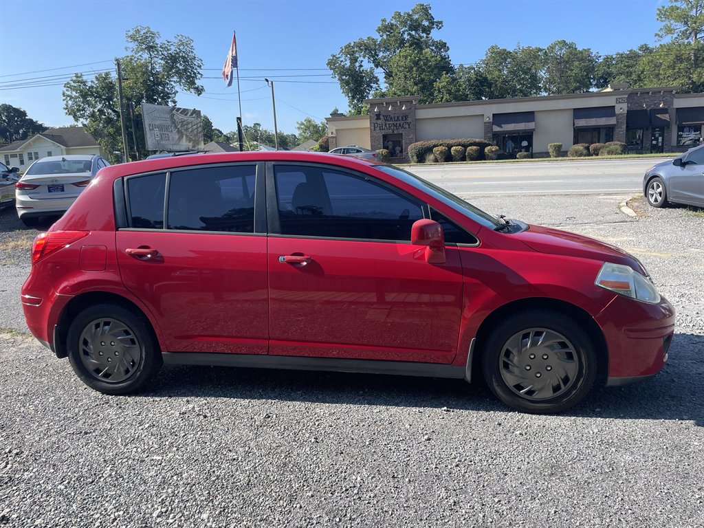 2010 Nissan Versa - $8,995