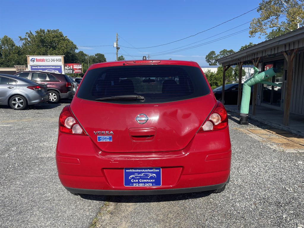 2010 Nissan Versa - $8,995
