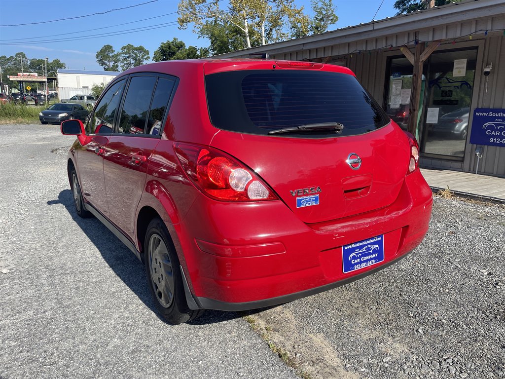 2010 Nissan Versa - $8,995