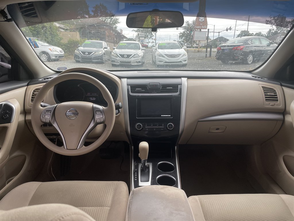 2014 Nissan Altima - $12,995