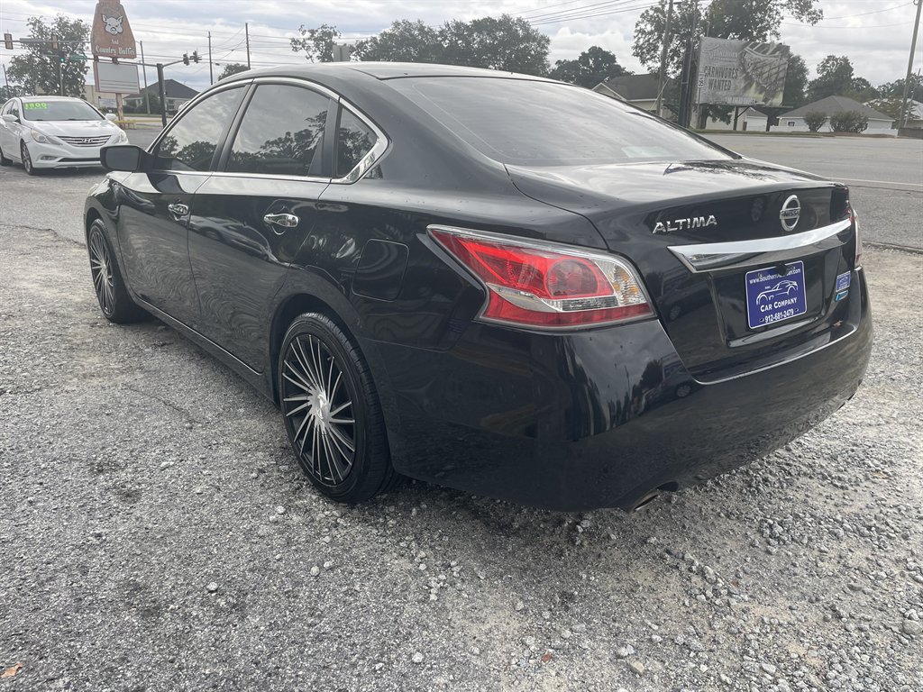 2014 Nissan Altima - $12,995