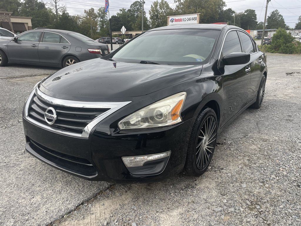 2014 Nissan Altima - $12,995