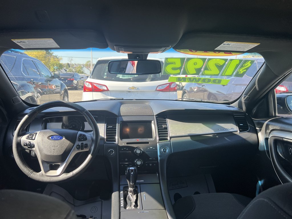 2016 Ford Taurus