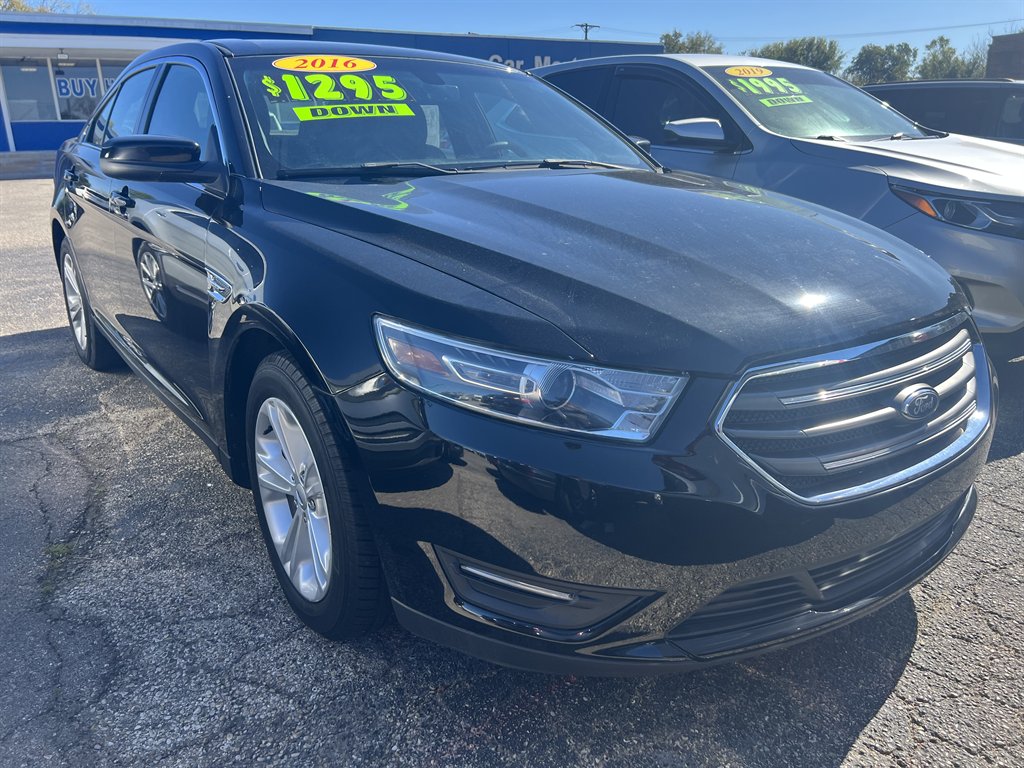 2016 Ford Taurus