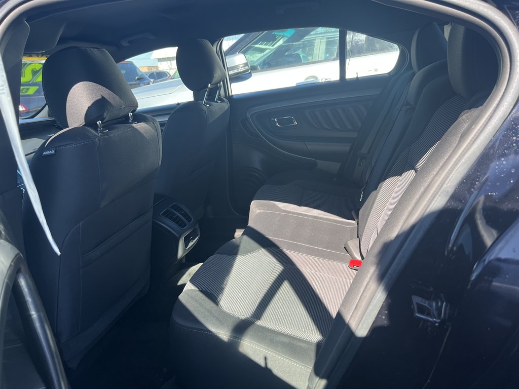 2016 Ford Taurus
