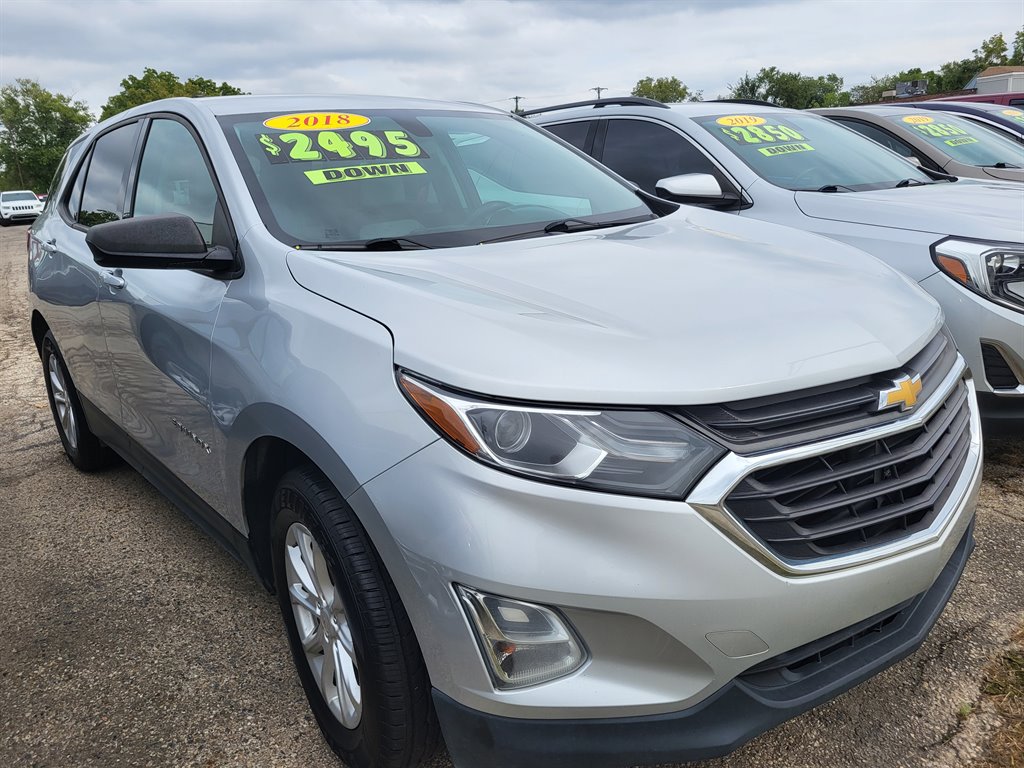 2018 Chevrolet Equinox LS photo
