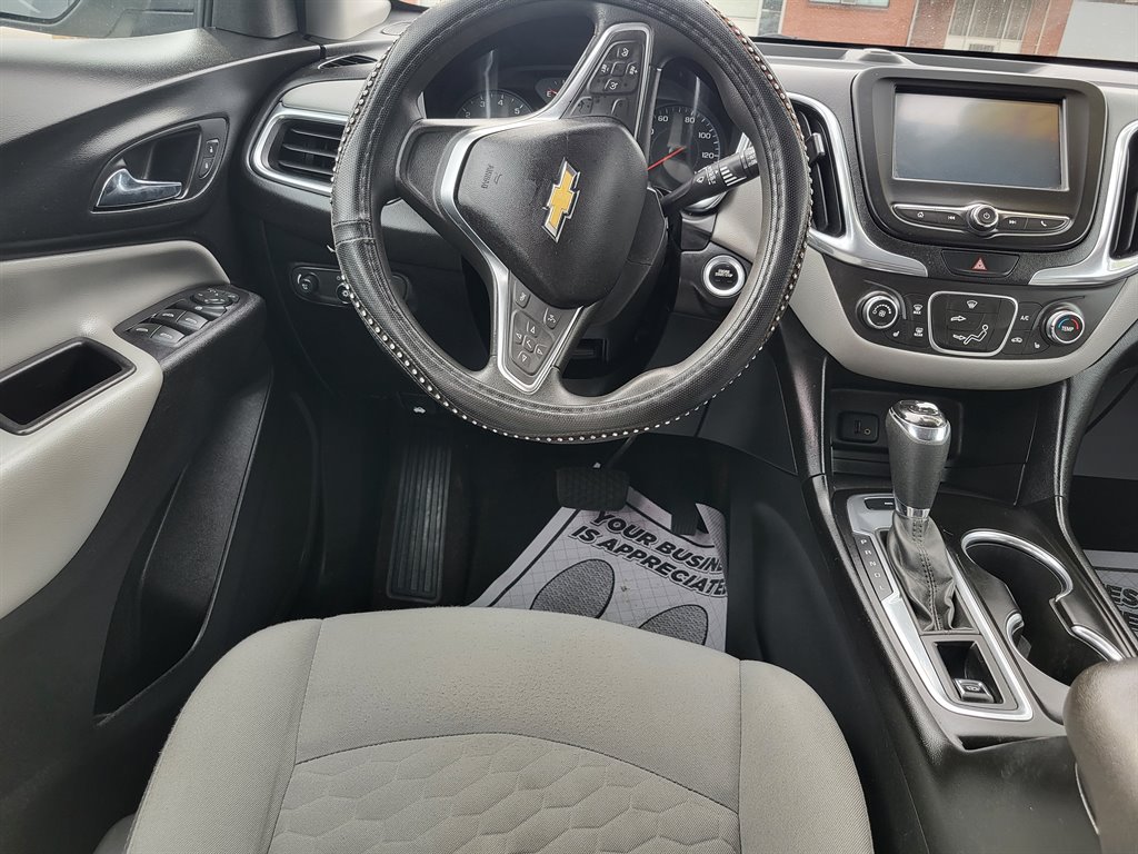2018 Chevrolet Equinox LS photo
