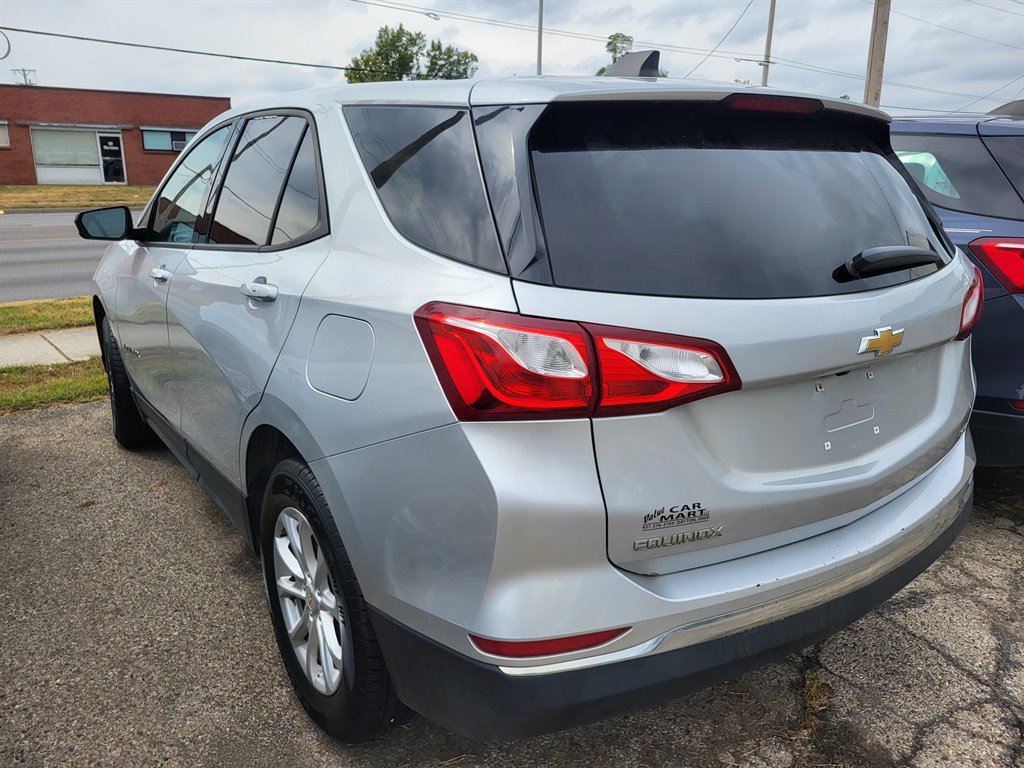 2018 Chevrolet Equinox LS photo