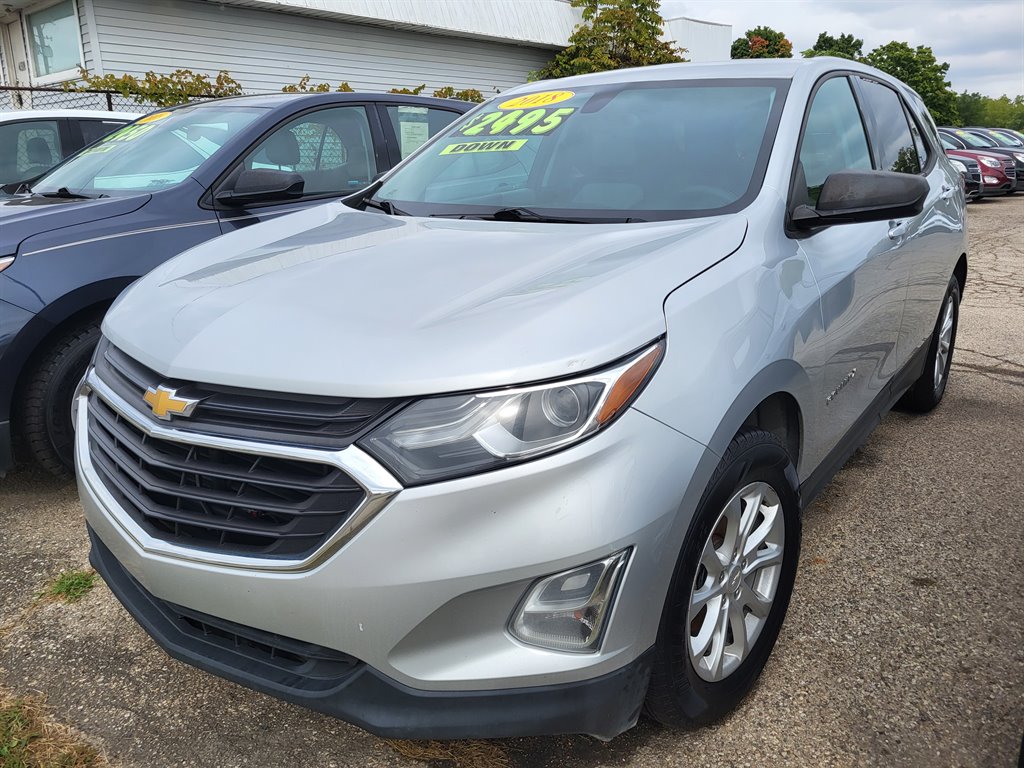 2018 Chevrolet Equinox LS photo