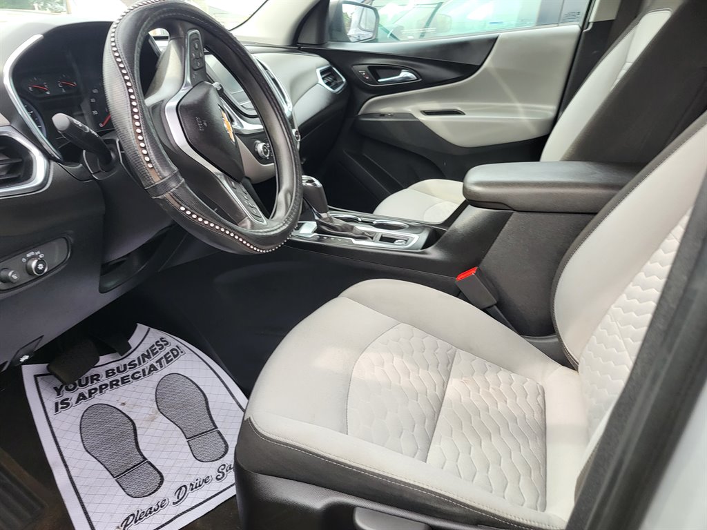 2018 Chevrolet Equinox LS photo