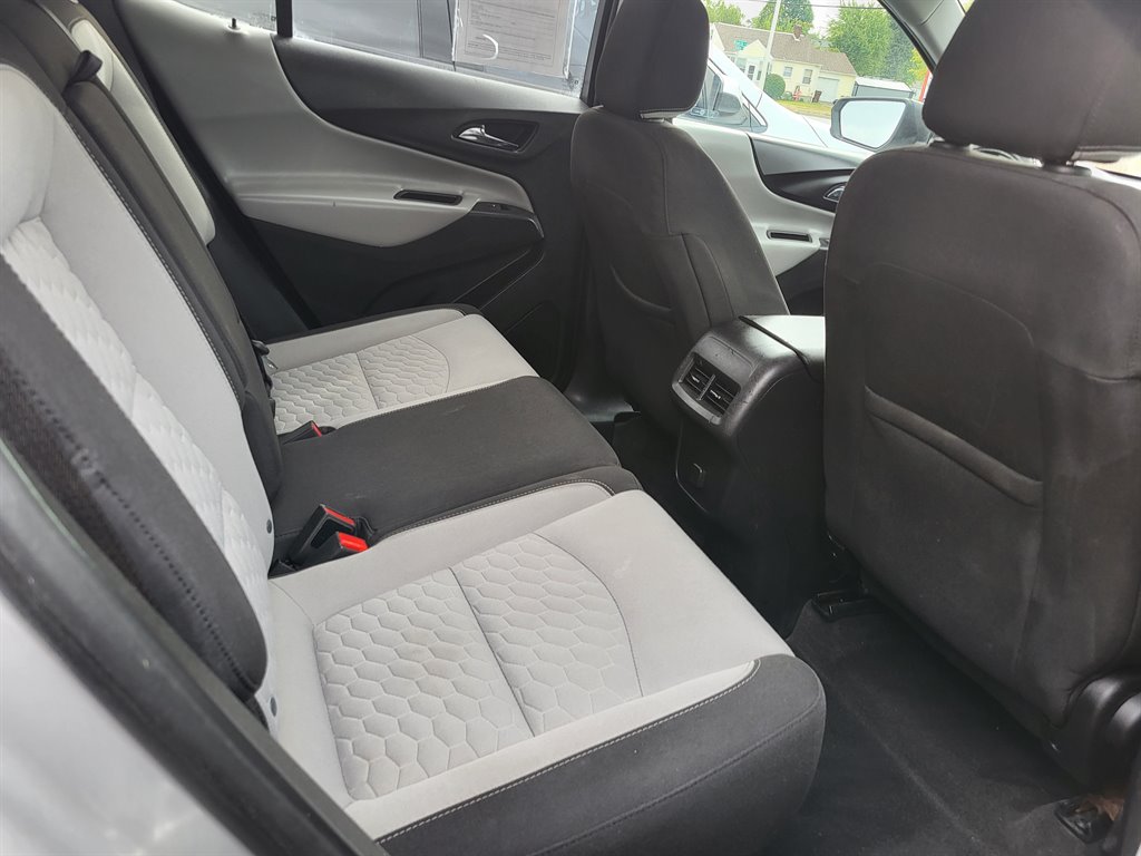 2018 Chevrolet Equinox LS photo