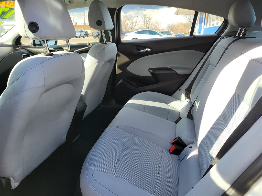 2019 Chevrolet Cruze LS photo