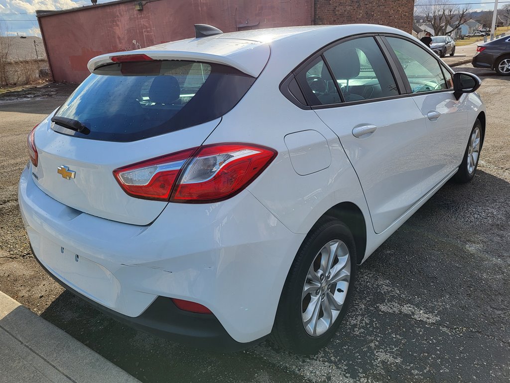 2019 Chevrolet Cruze LS photo
