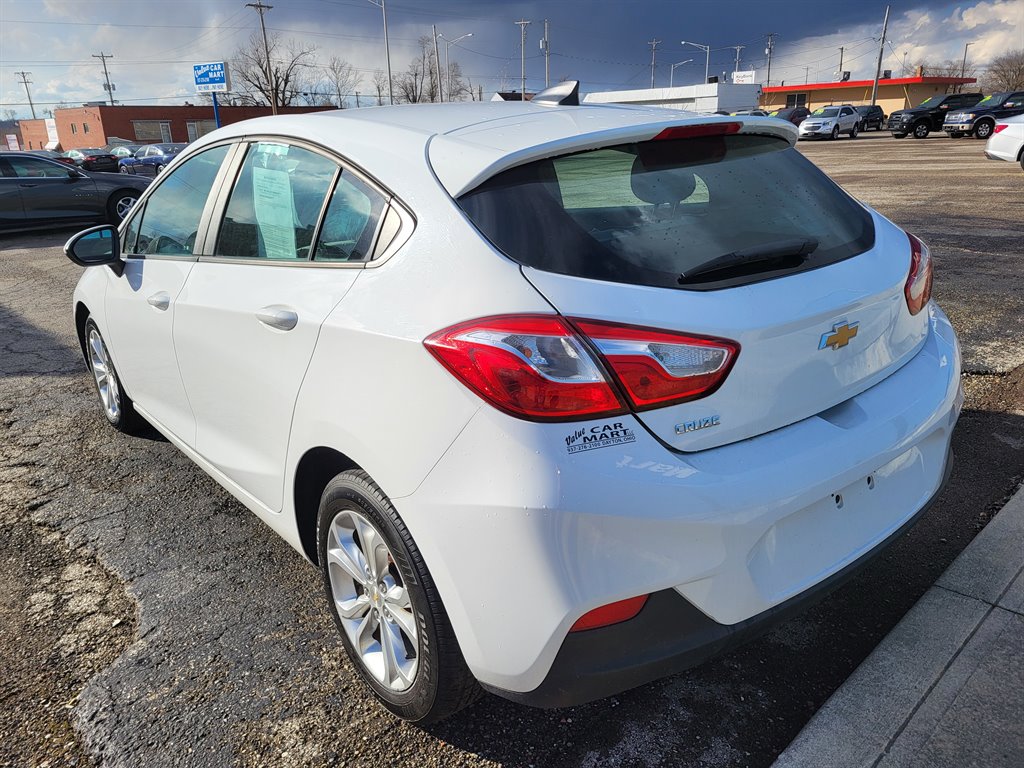 2019 Chevrolet Cruze LS photo