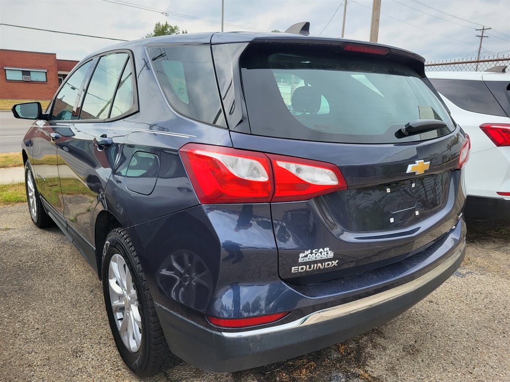 2018 Chevrolet Equinox LS photo
