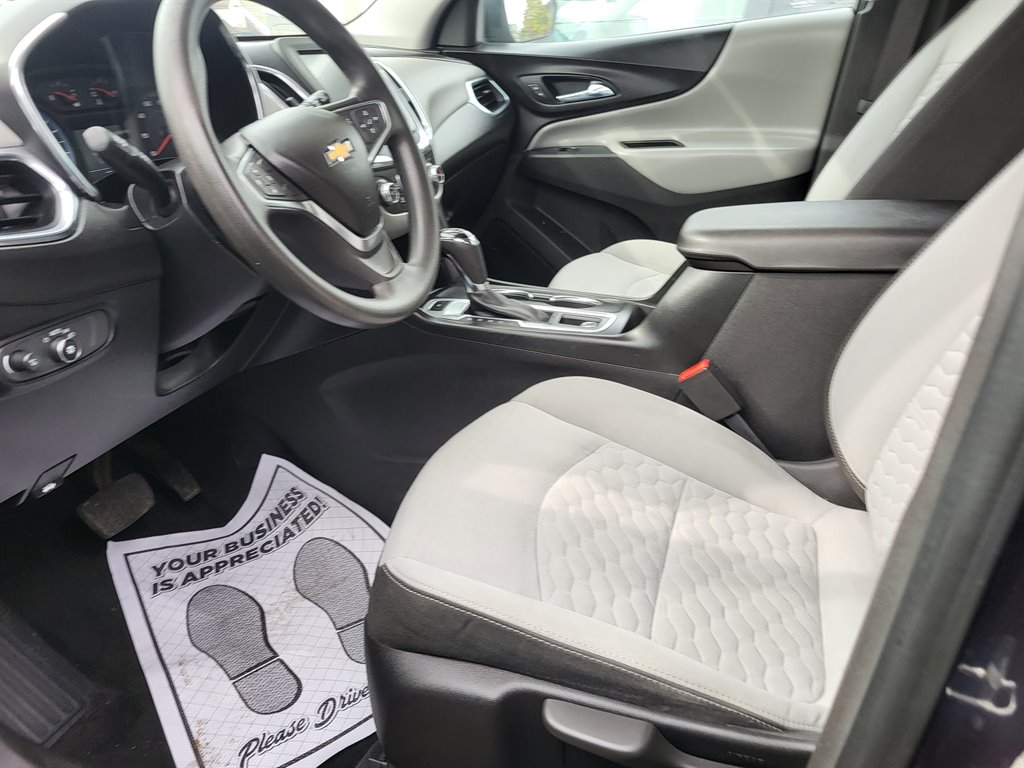 2018 Chevrolet Equinox LS photo