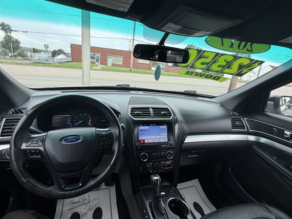 2017 Ford Explorer
