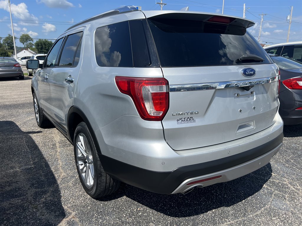 2016 Ford Explorer