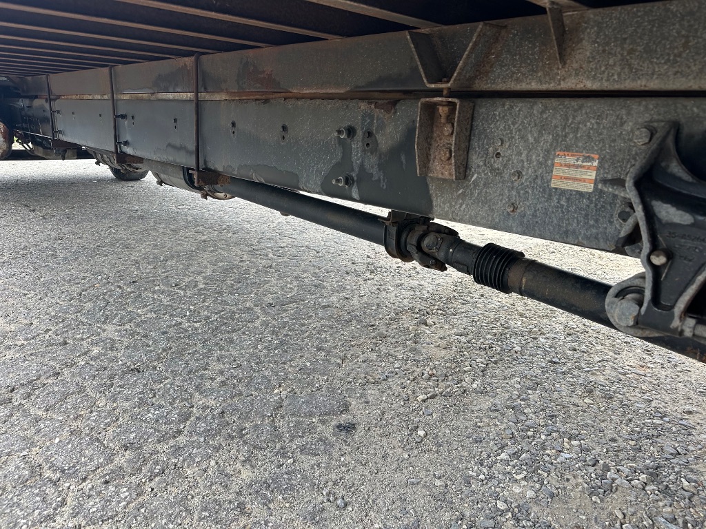 2015 Ford F-750 - $17,500