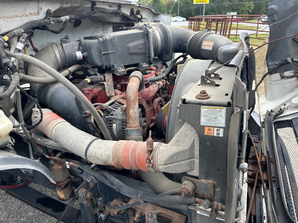 2015 Ford F-750 - $17,500