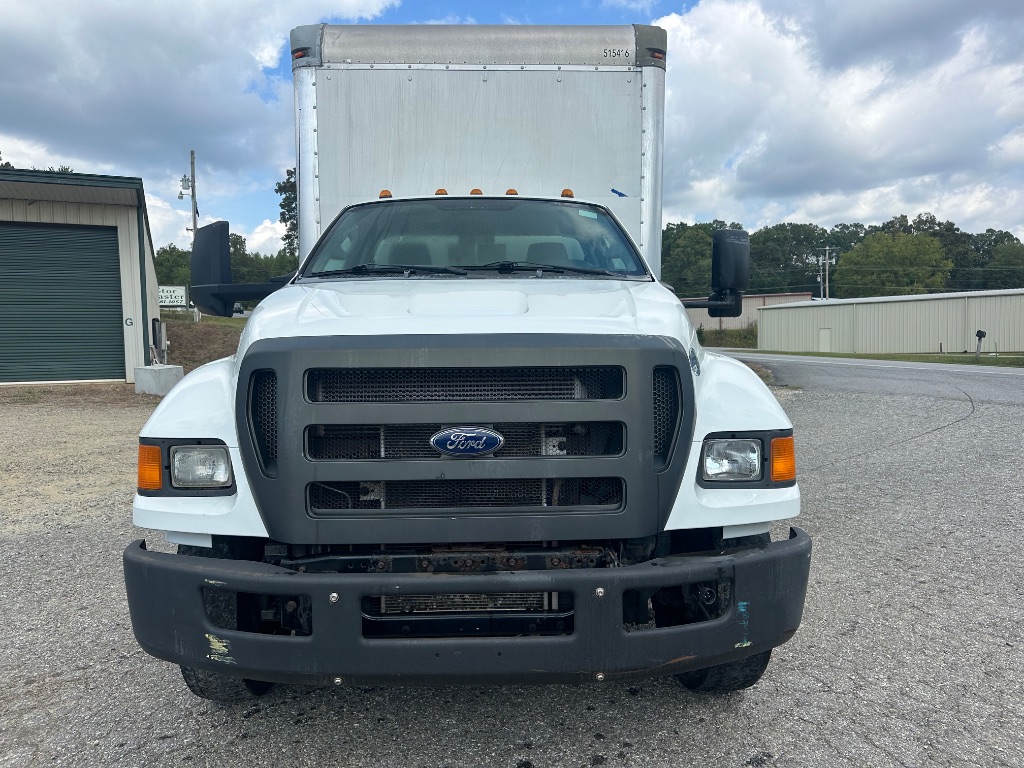 2015 Ford F-750 - $17,500