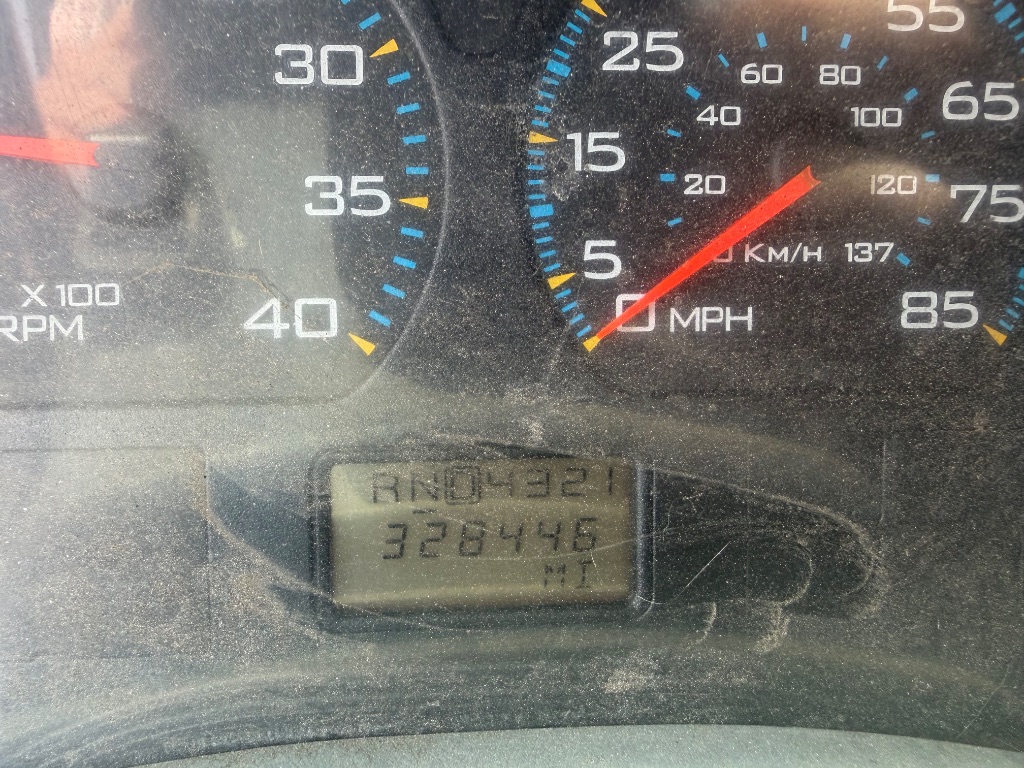 2005 INTERNATIONAL 7600 - $29,500