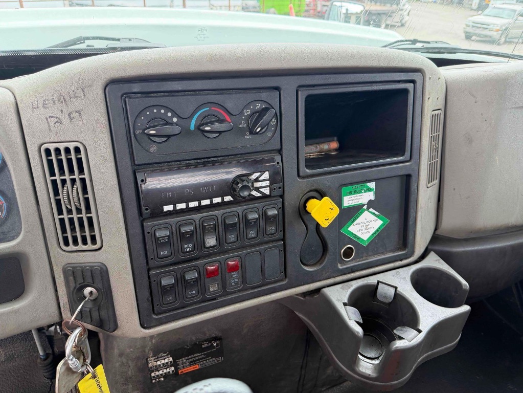 2015 International Sf625 - $49,000