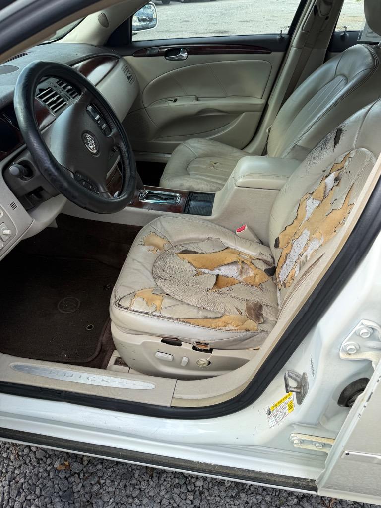 2009 Buick Lucerne CXL photo