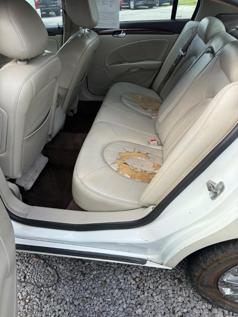 2009 Buick Lucerne CXL photo
