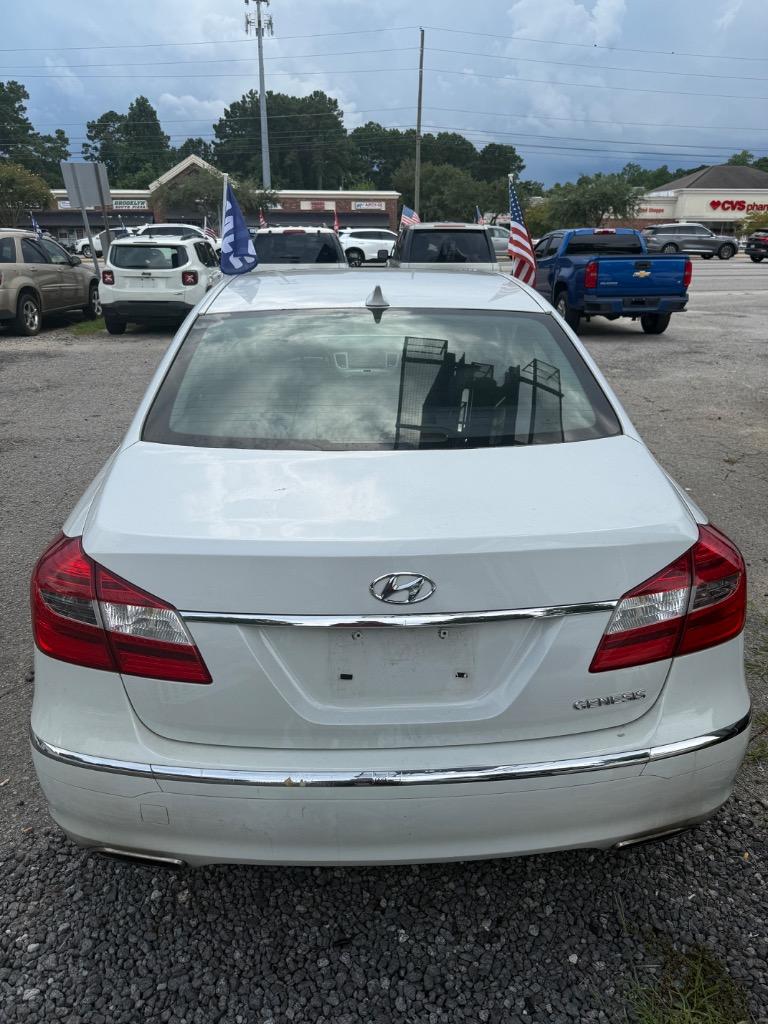 2013 Hyundai Genesis