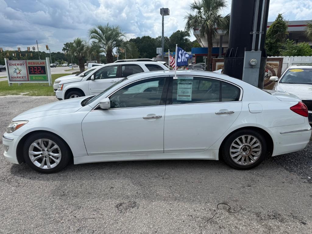2013 Hyundai Genesis