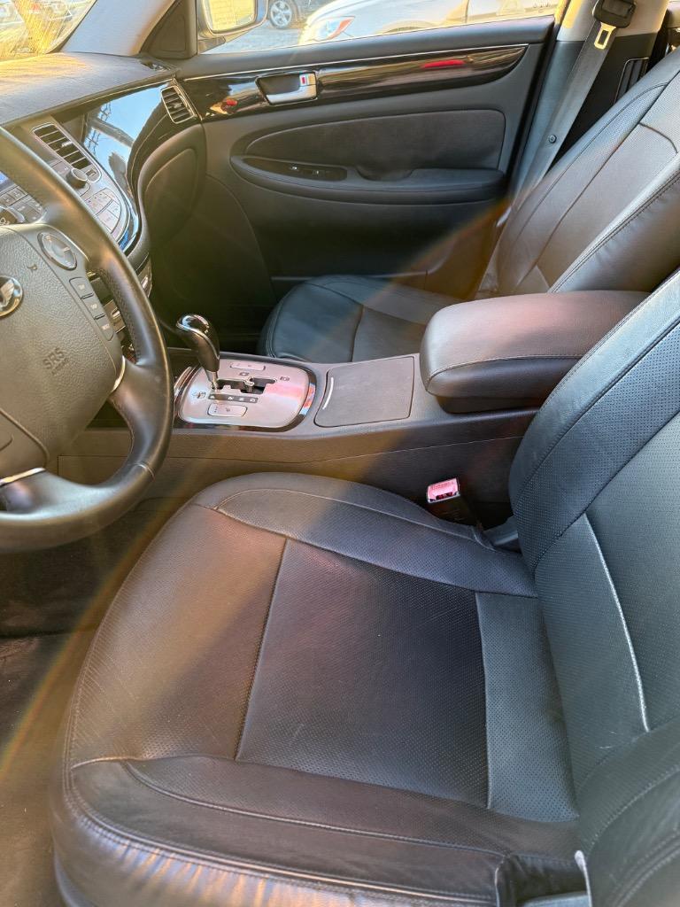 2014 Hyundai Equus