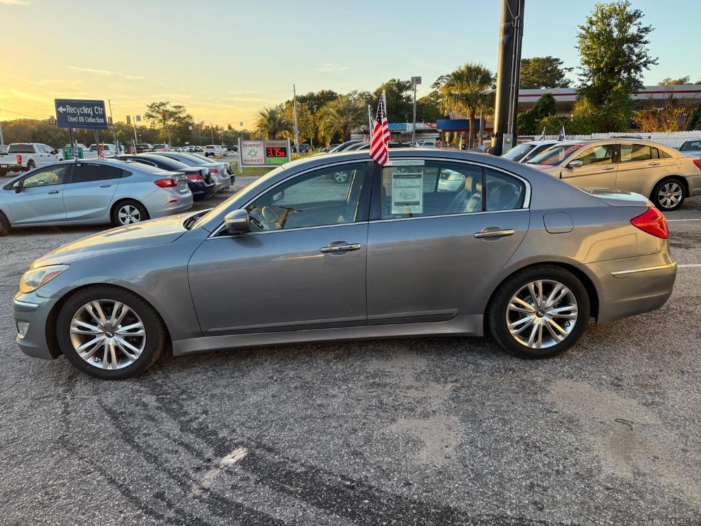 2014 Hyundai Equus