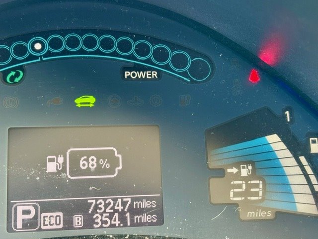 2015 Nissan LEAF S photo