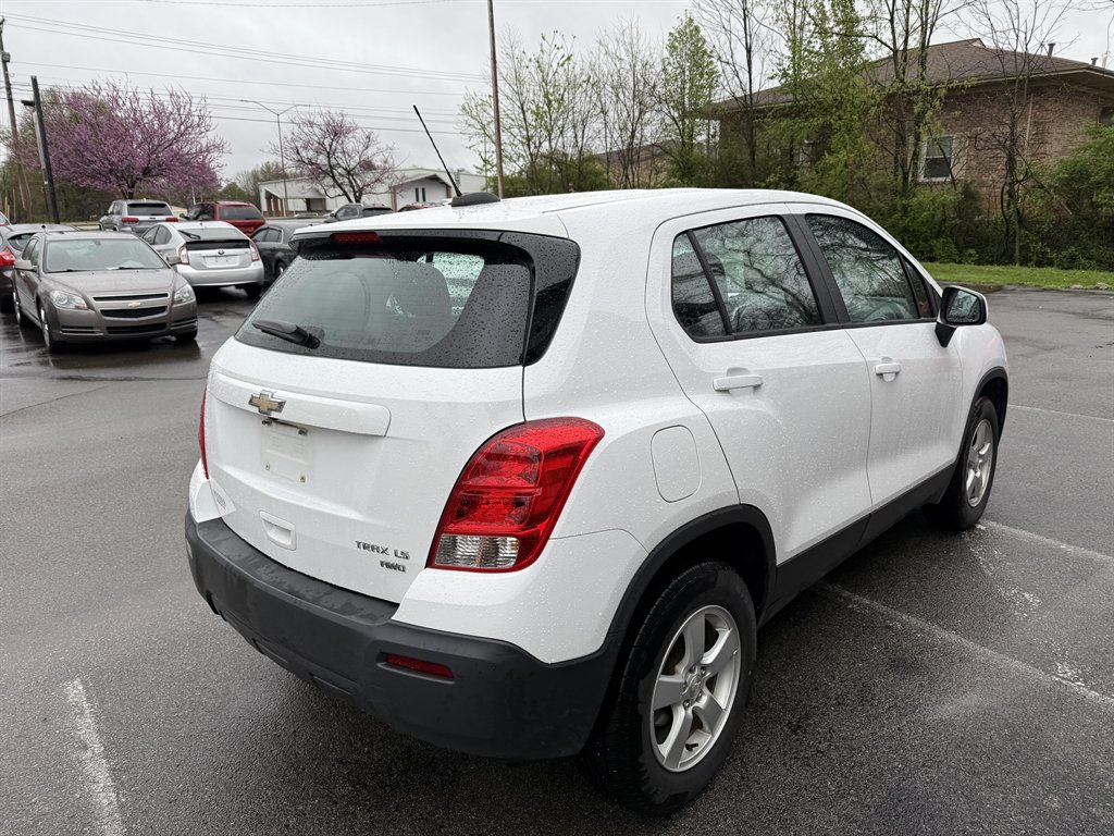 2016 Chevrolet Trax LS photo