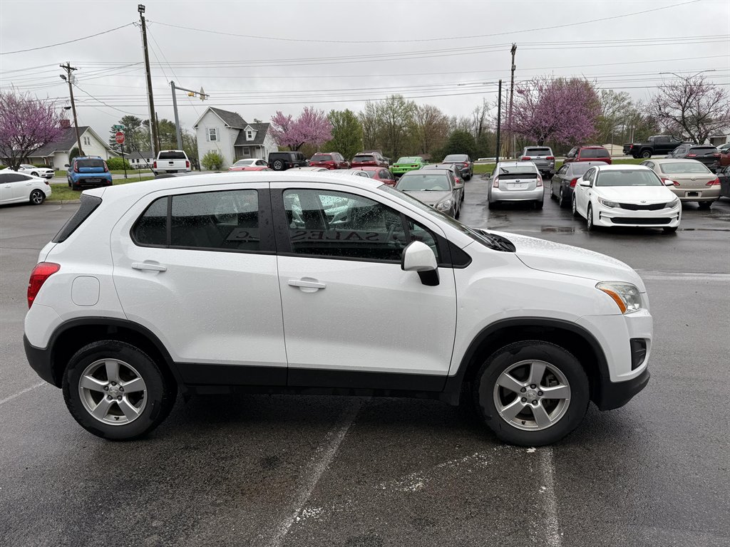 2016 Chevrolet Trax LS photo