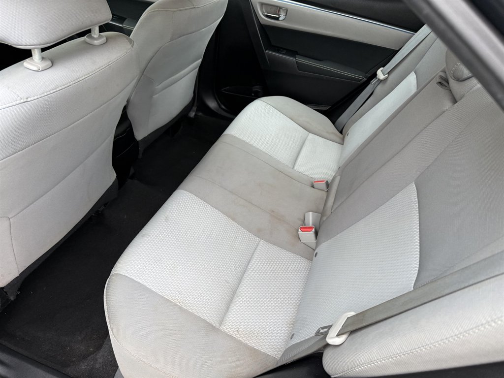 2016 Toyota Corolla LE photo