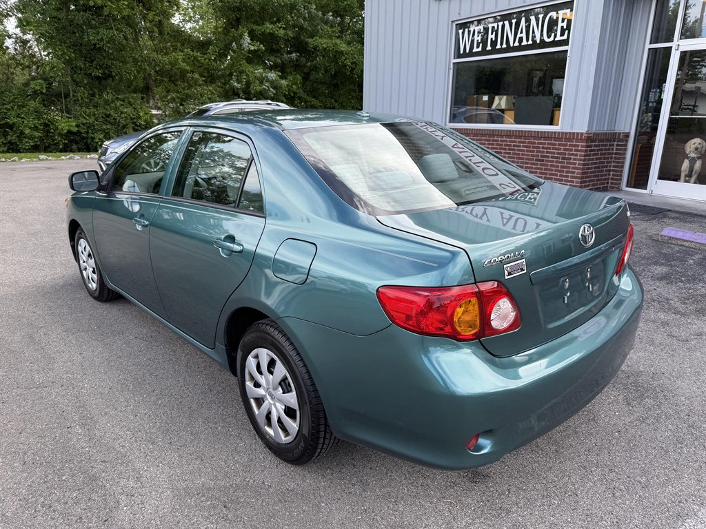 2010 Toyota Corolla photo